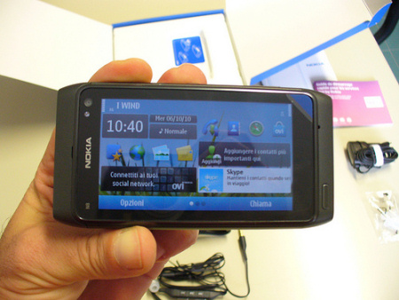 Nokia N8, l'unboxing