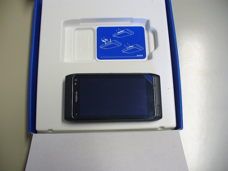 Nokia N8, l'unboxing