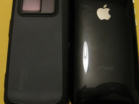 Nokia N97 vs. Apple iPhone